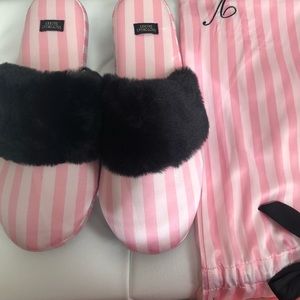 Brand New Victoria Secret Bedroom Slippers